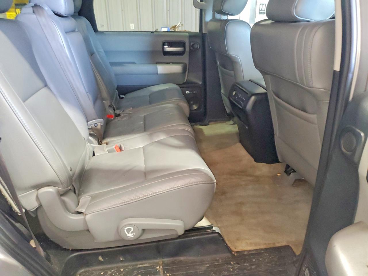 Toyota Sequoia Limited