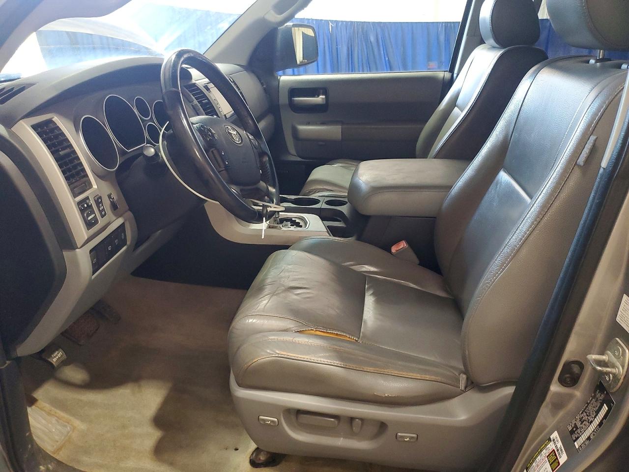 Toyota Sequoia Limited