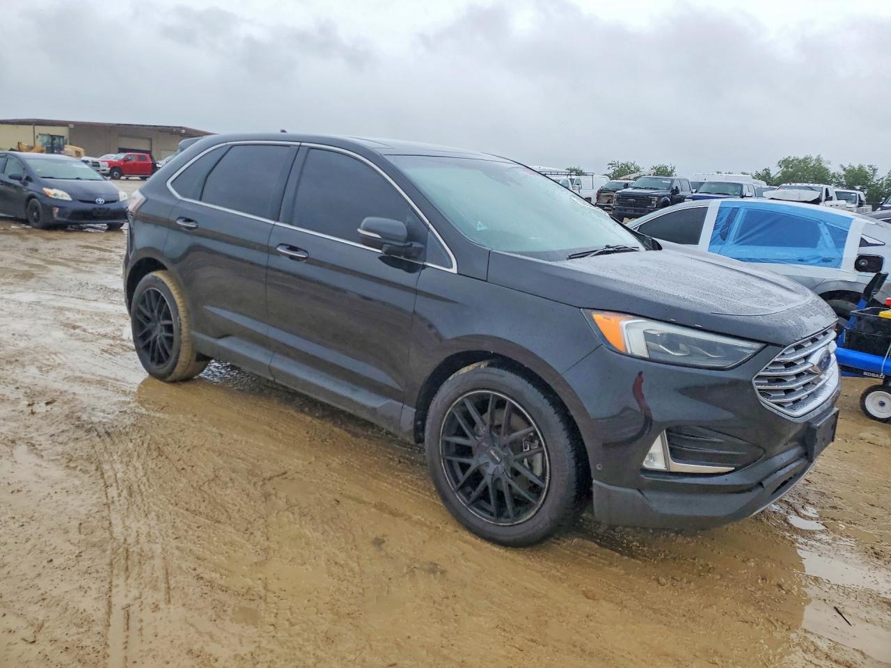 Ford Edge Titanium