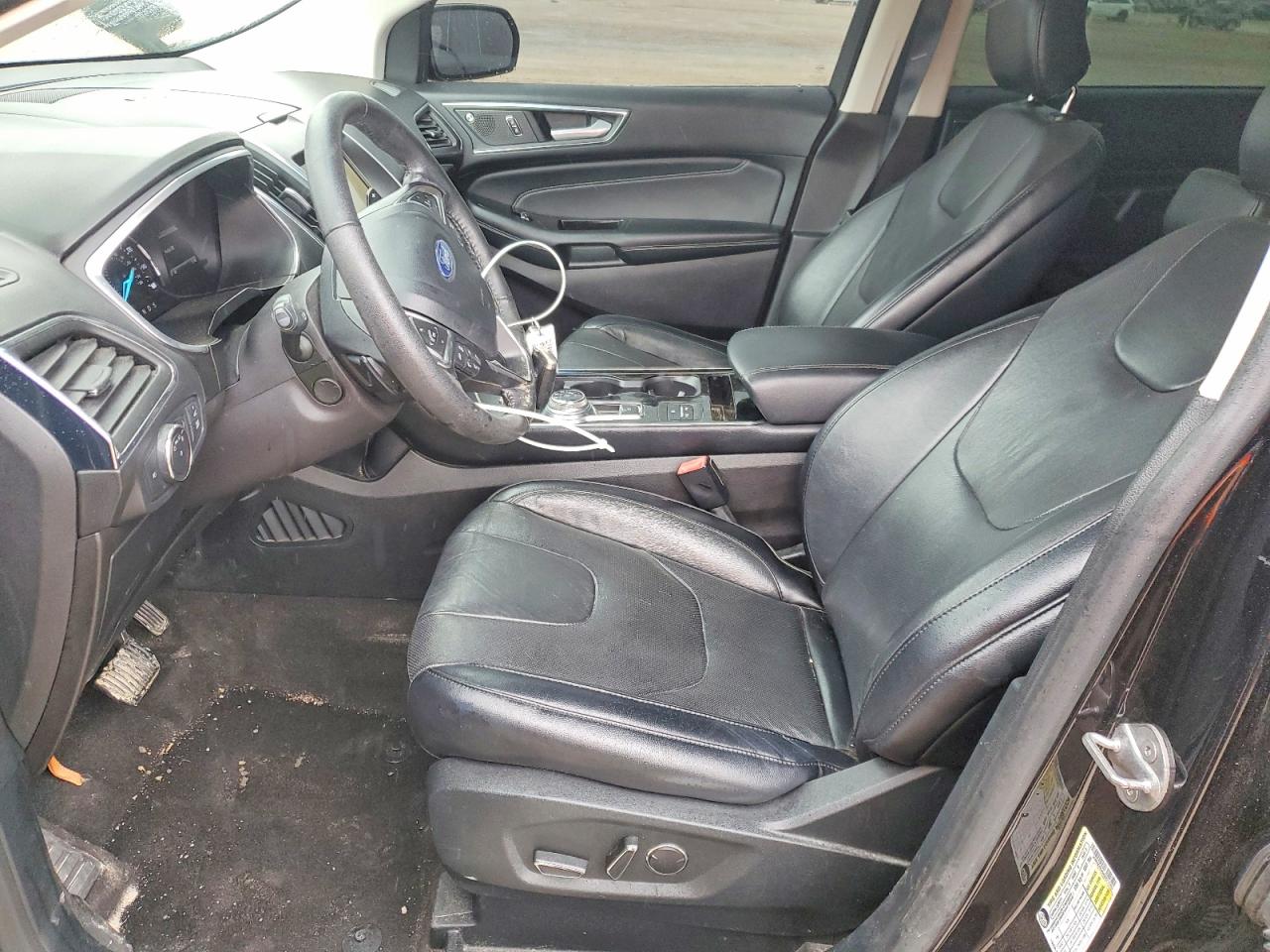 Ford Edge Titanium