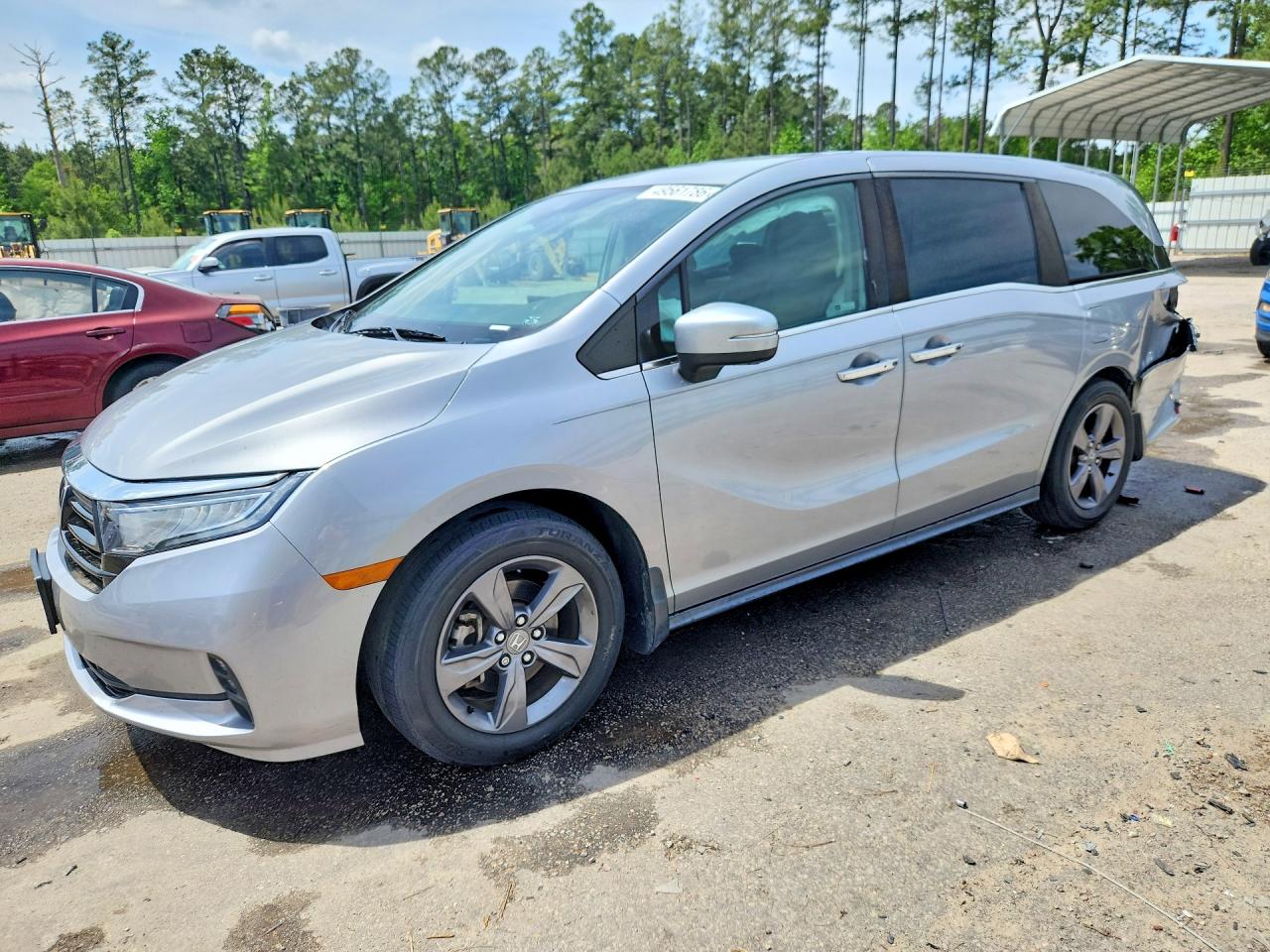 Salvage Honda Odyssey Image