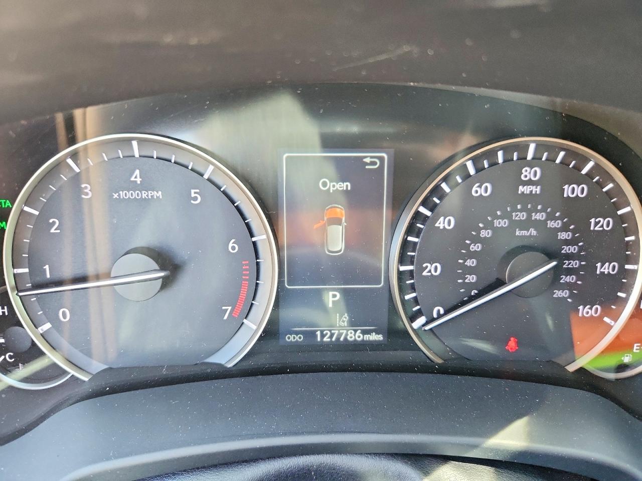 Lexus RX Base