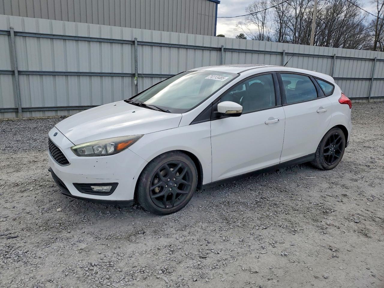 Salvage Ford Focus Image