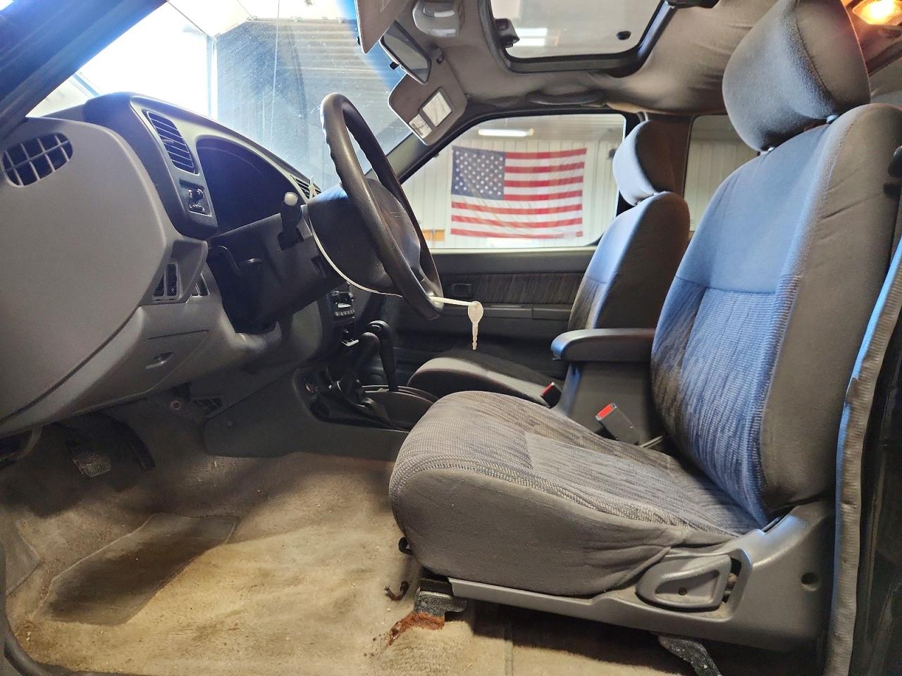 Nissan Frontier Xe-v6
