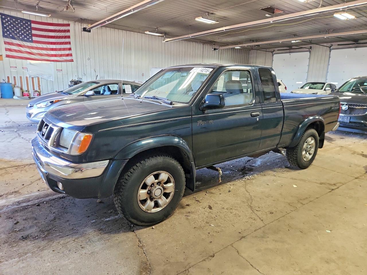 Salvage Nissan Frontier Image