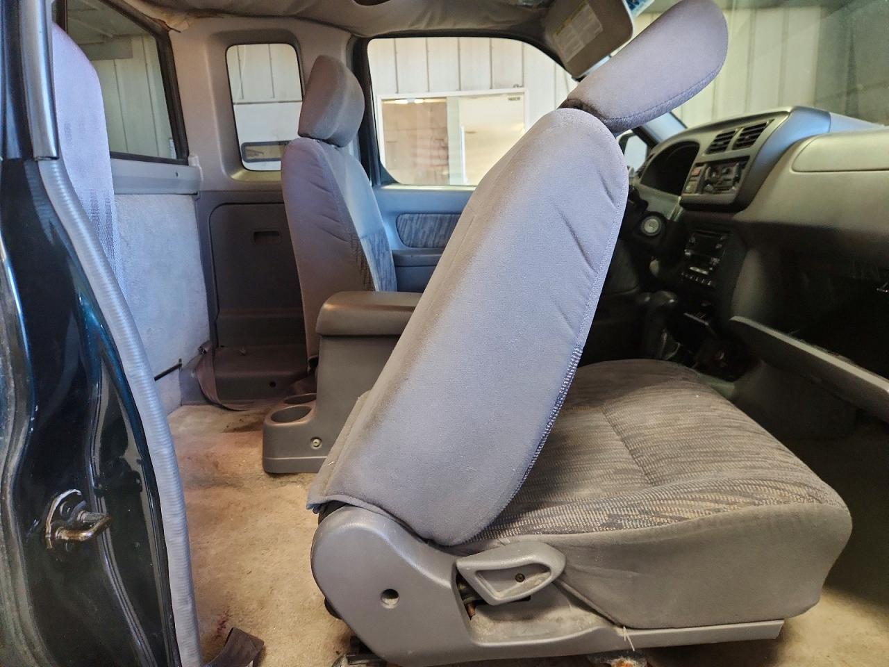 Nissan Frontier Xe-v6