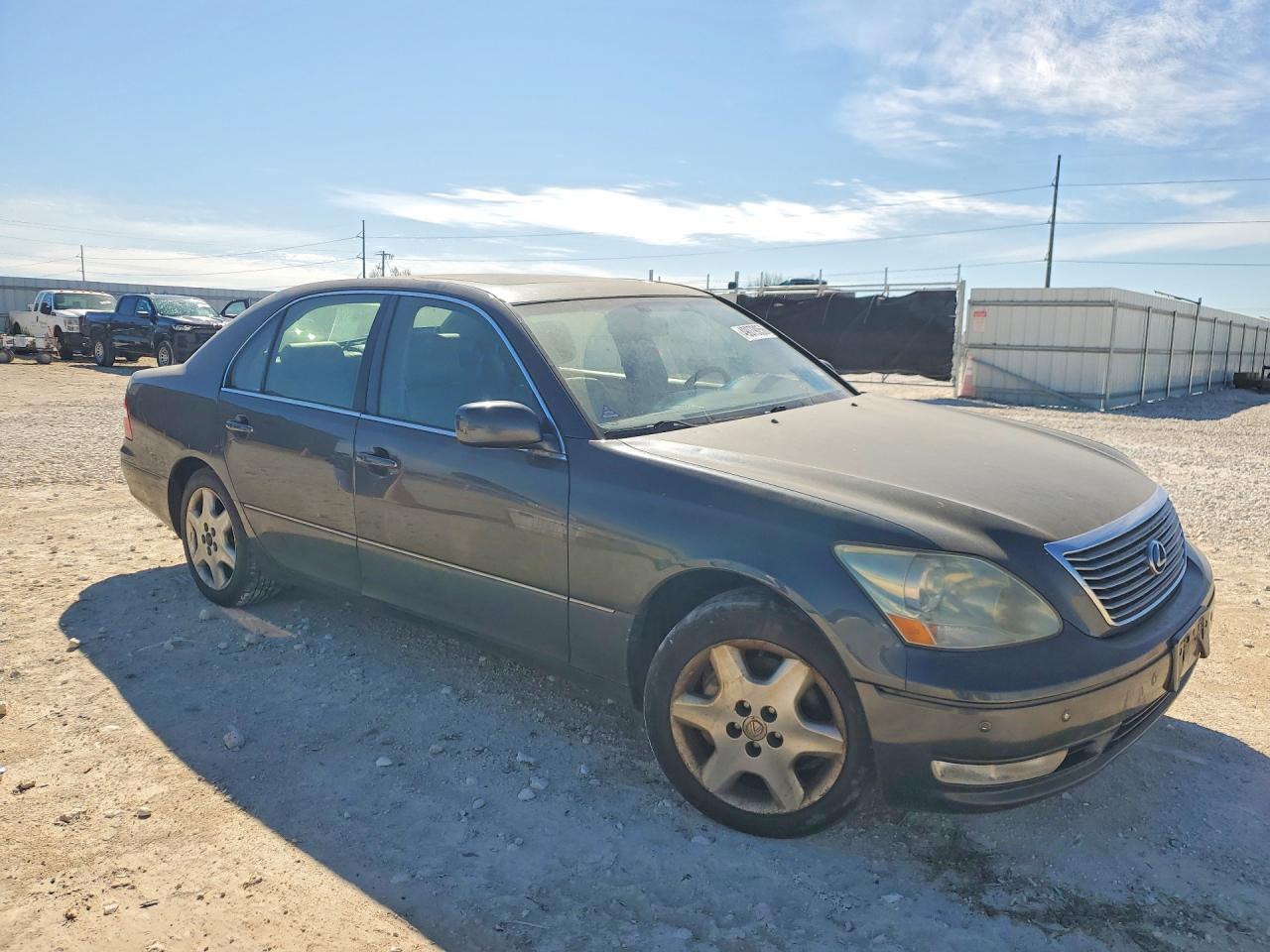 Lexus LS Base