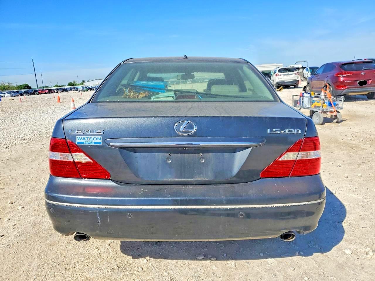 Lexus LS Base