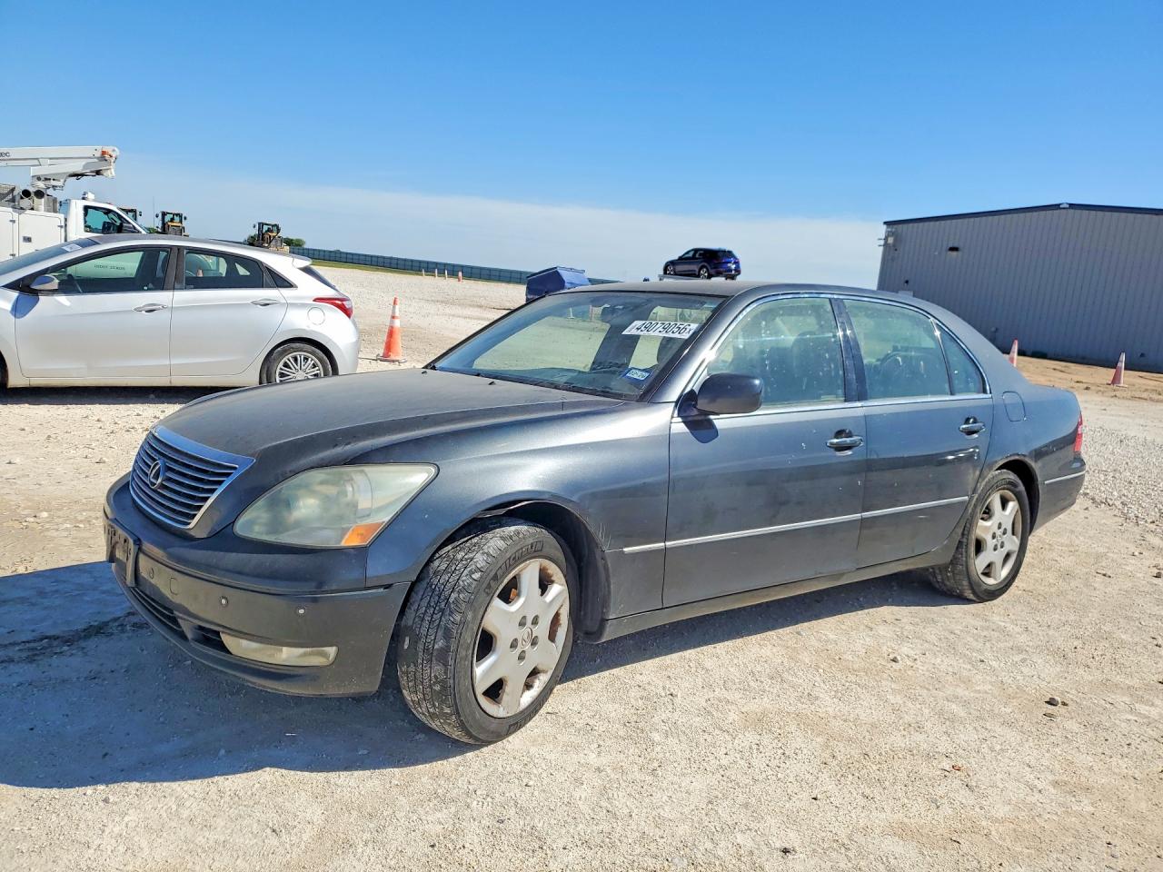Salvage Lexus LS Image