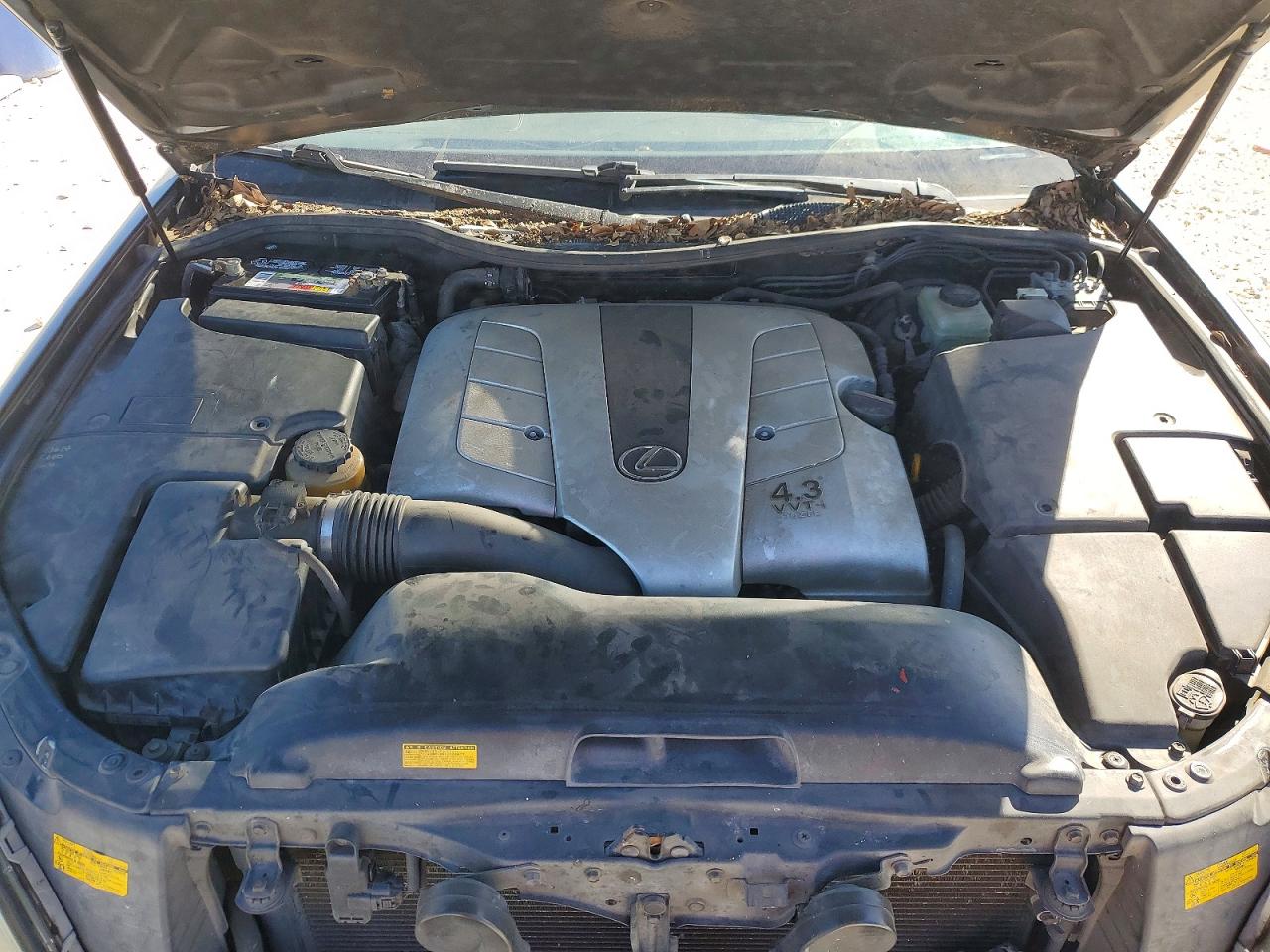 Lexus LS Base
