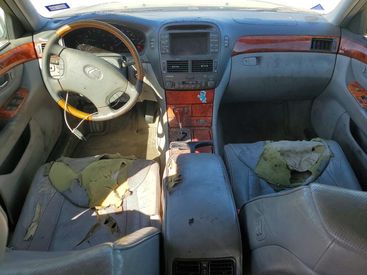 Lexus LS Base