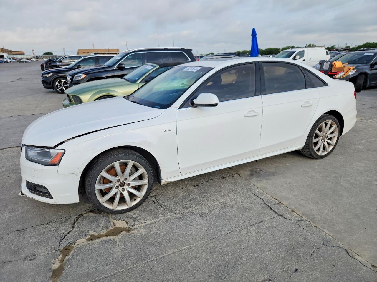 Salvage Audi A4 Image