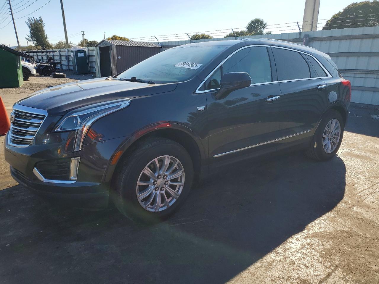 Salvage Cadillac XT5 Image