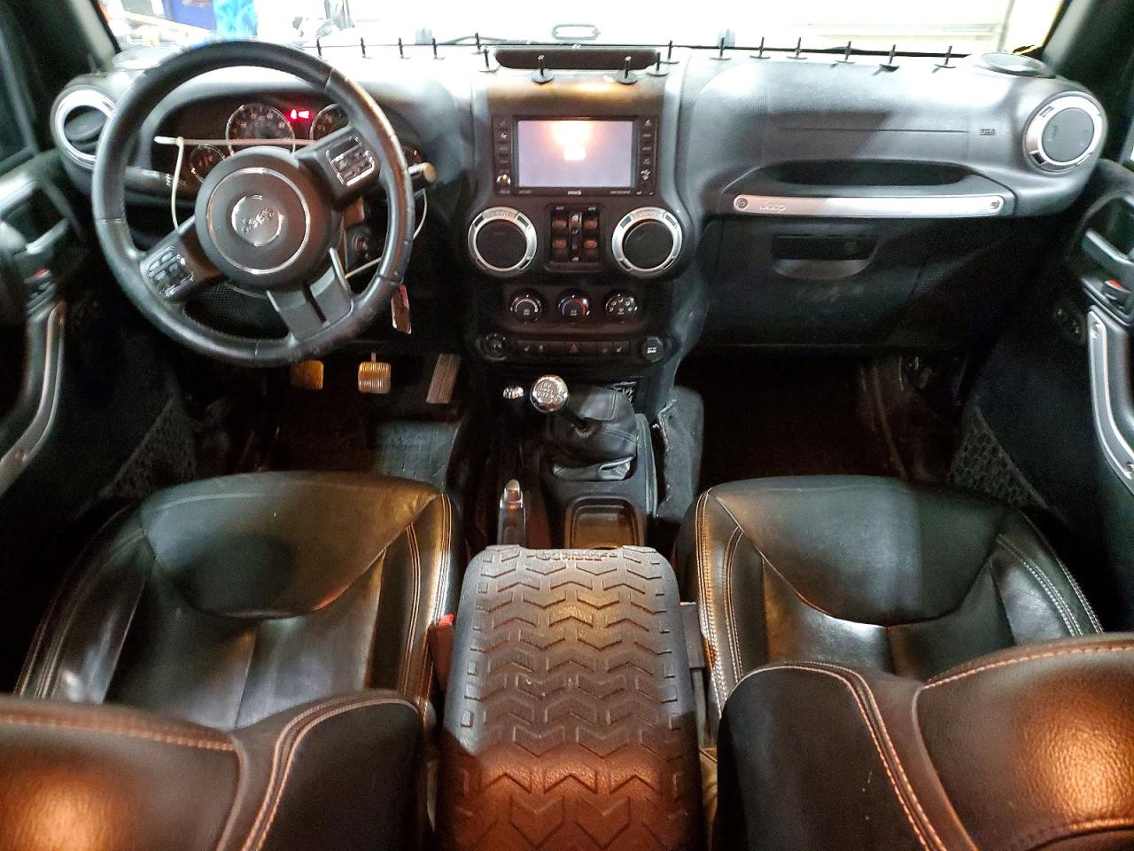 Jeep Wrangler Sahara
