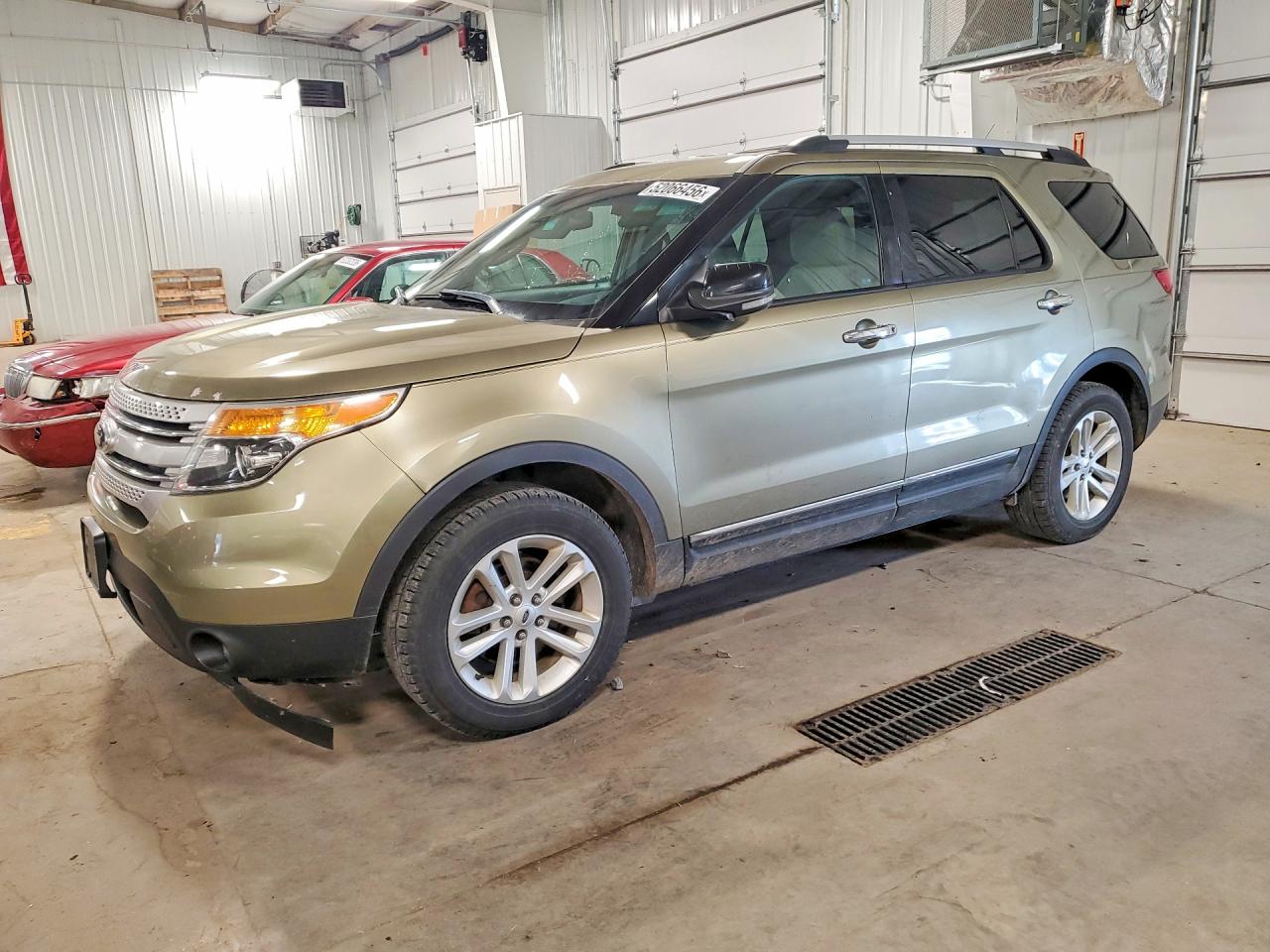 Salvage Ford Explorer Image