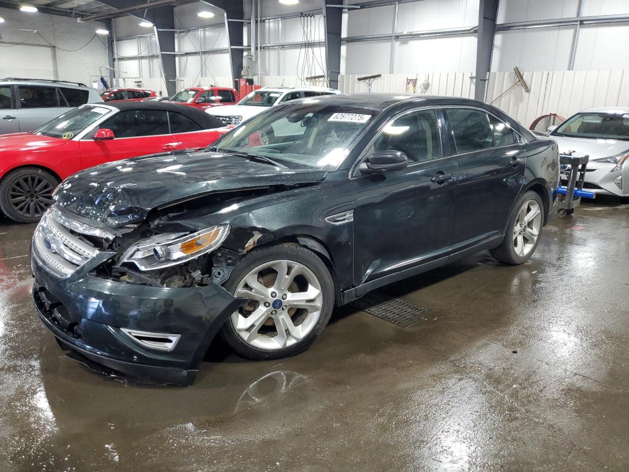 Salvage Ford Taurus Image