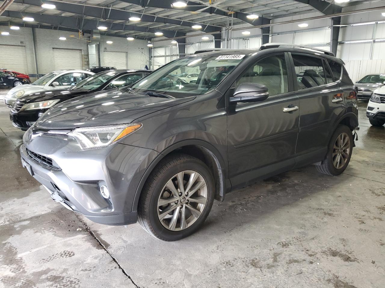 Salvage Toyota RAV4 Image