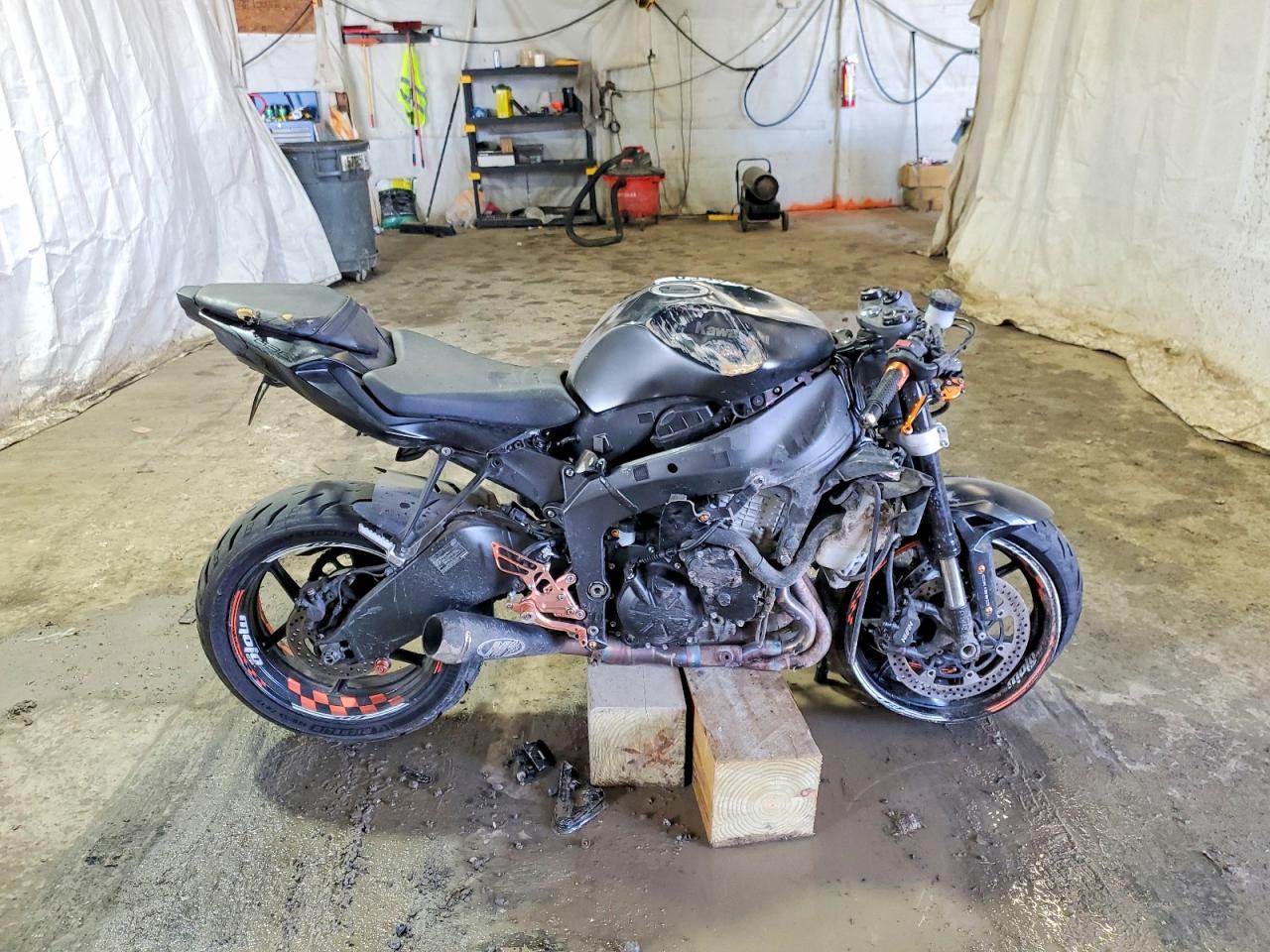 Salvage Kawasaki Ninja 600 Image