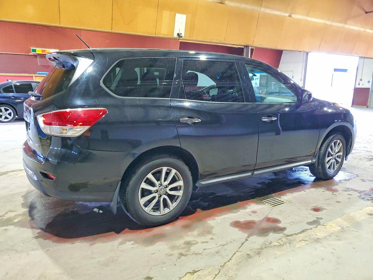 Nissan Pathfinder S