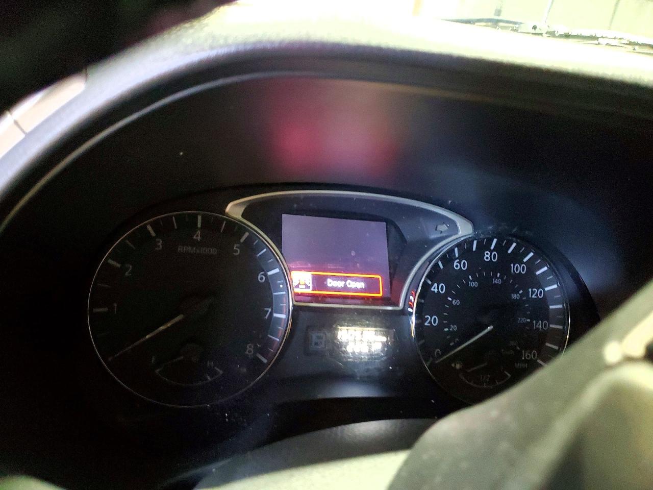 Nissan Pathfinder S