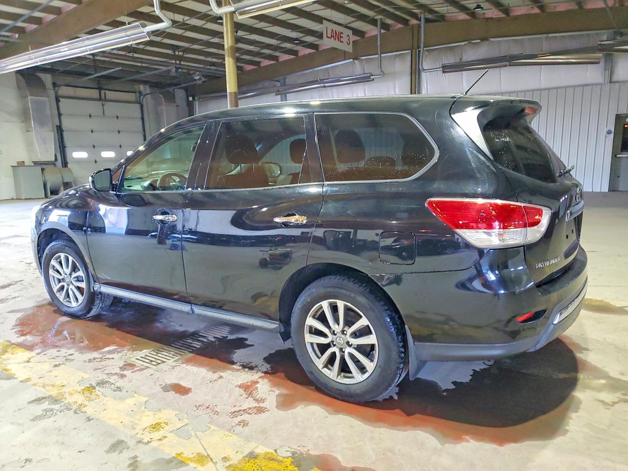 Nissan Pathfinder S