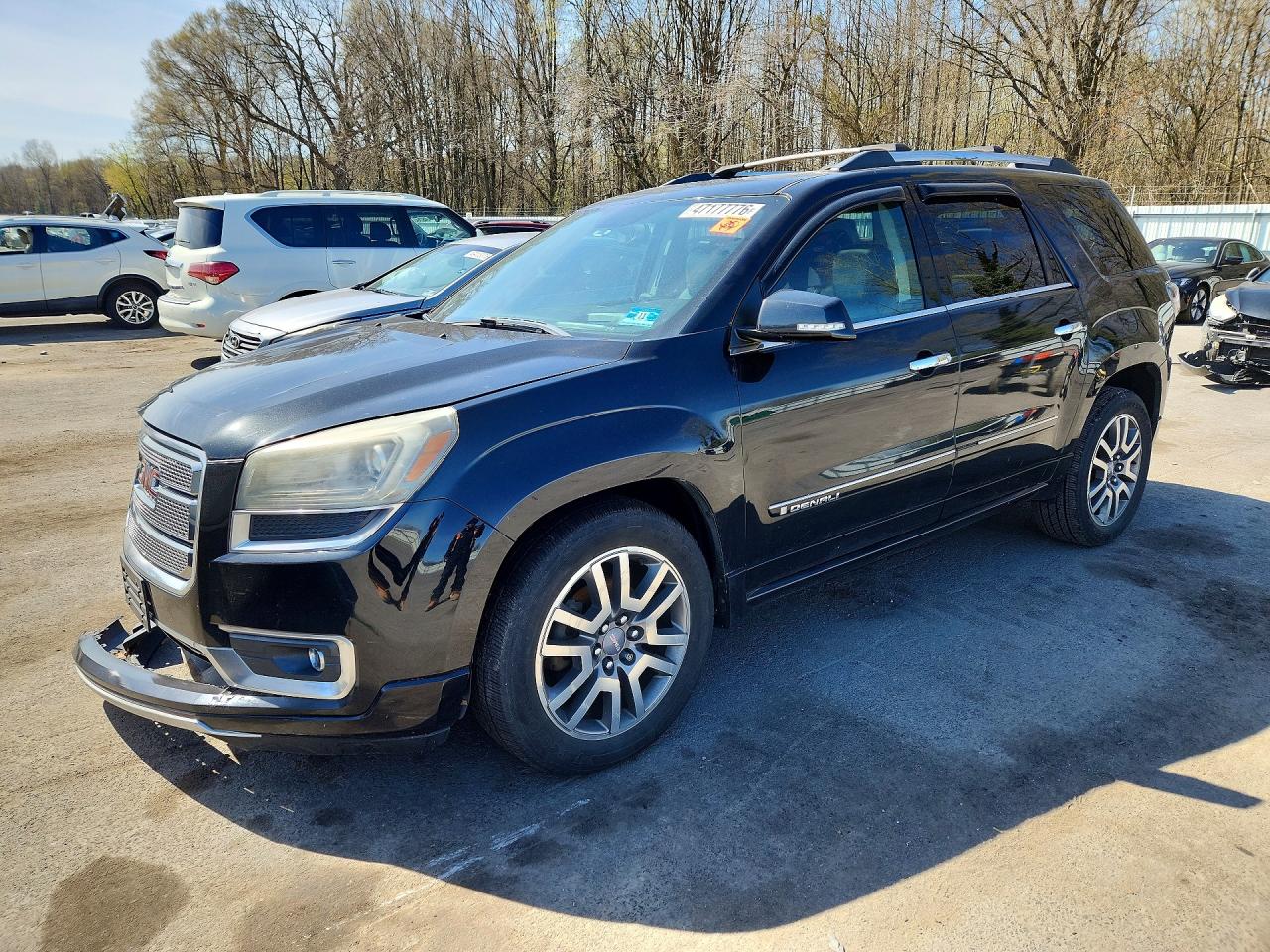 Salvage GMC Acadia Image