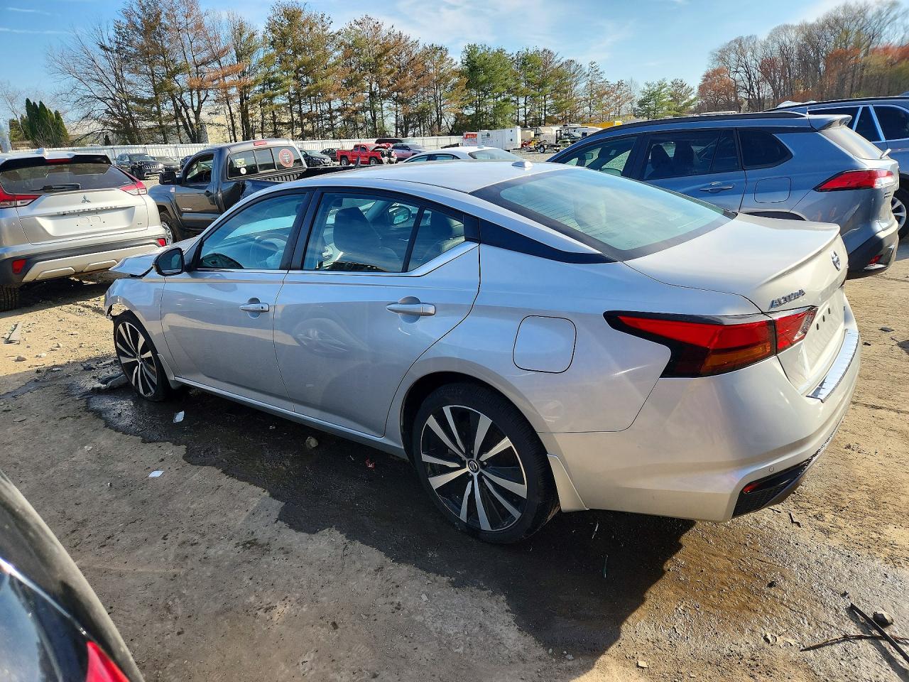 Nissan Altima Sr