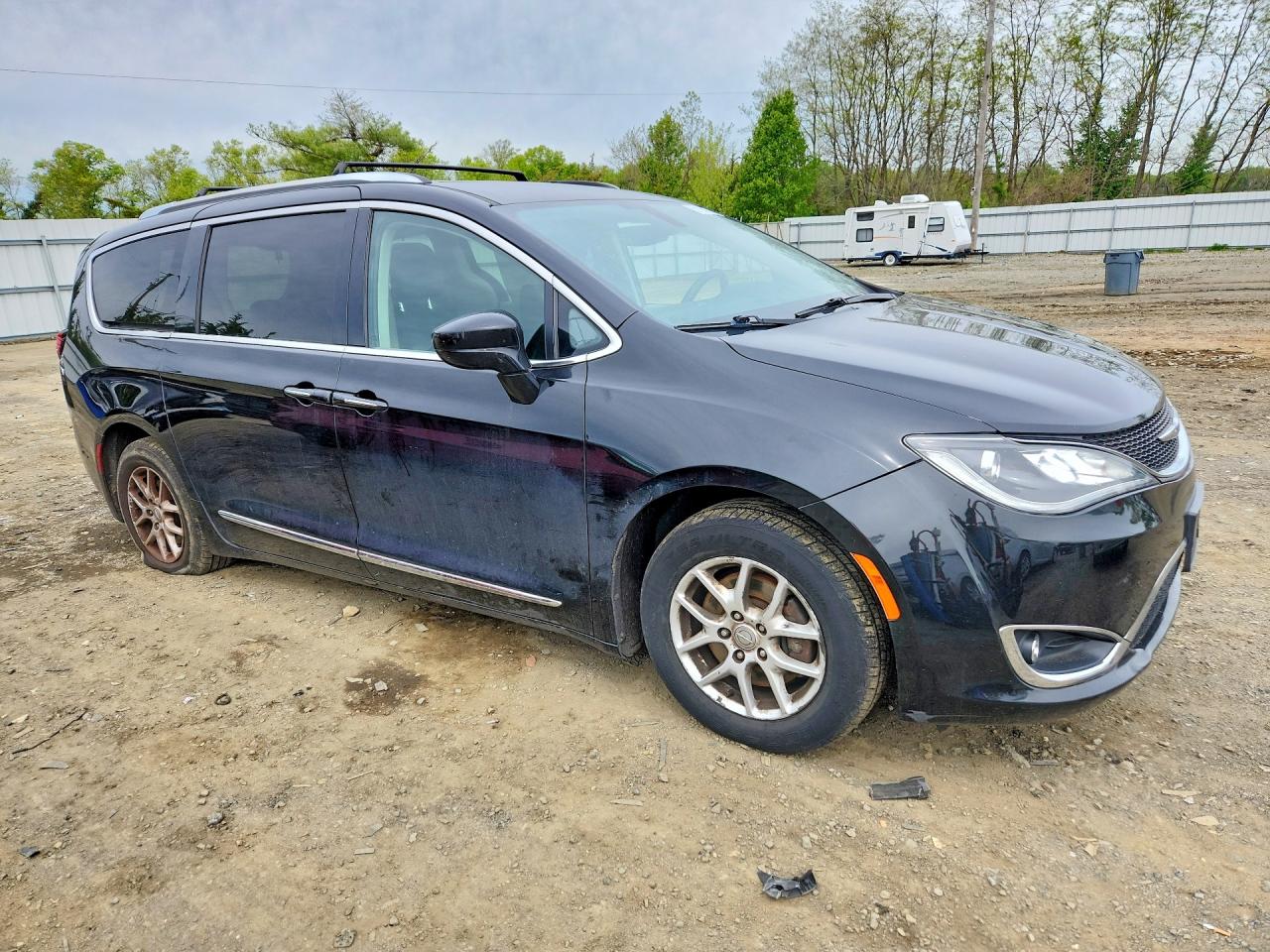 Chrysler Pacifica Touring L