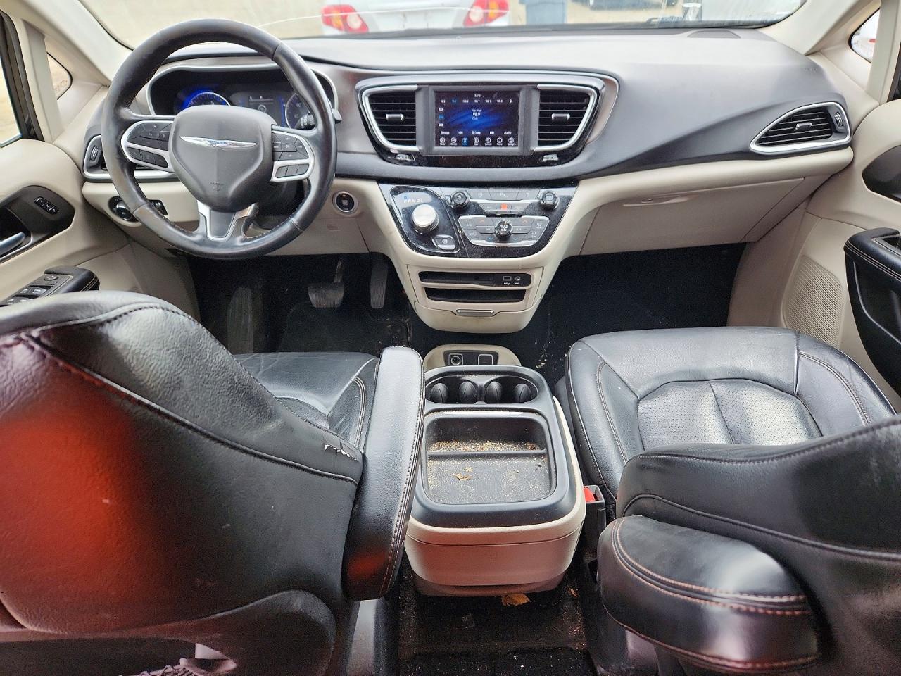 Chrysler Pacifica Touring L