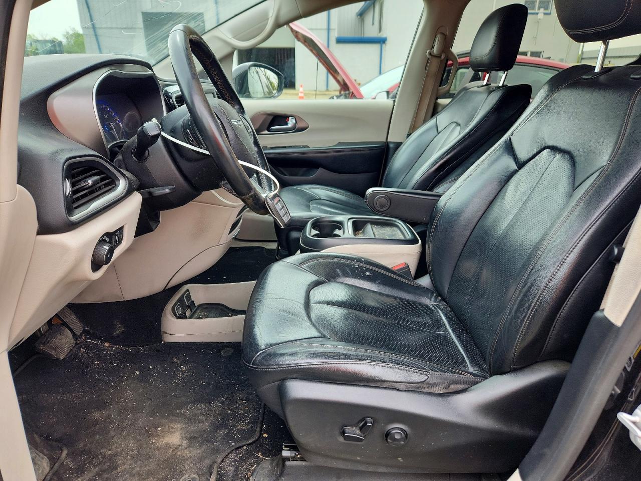 Chrysler Pacifica Touring L