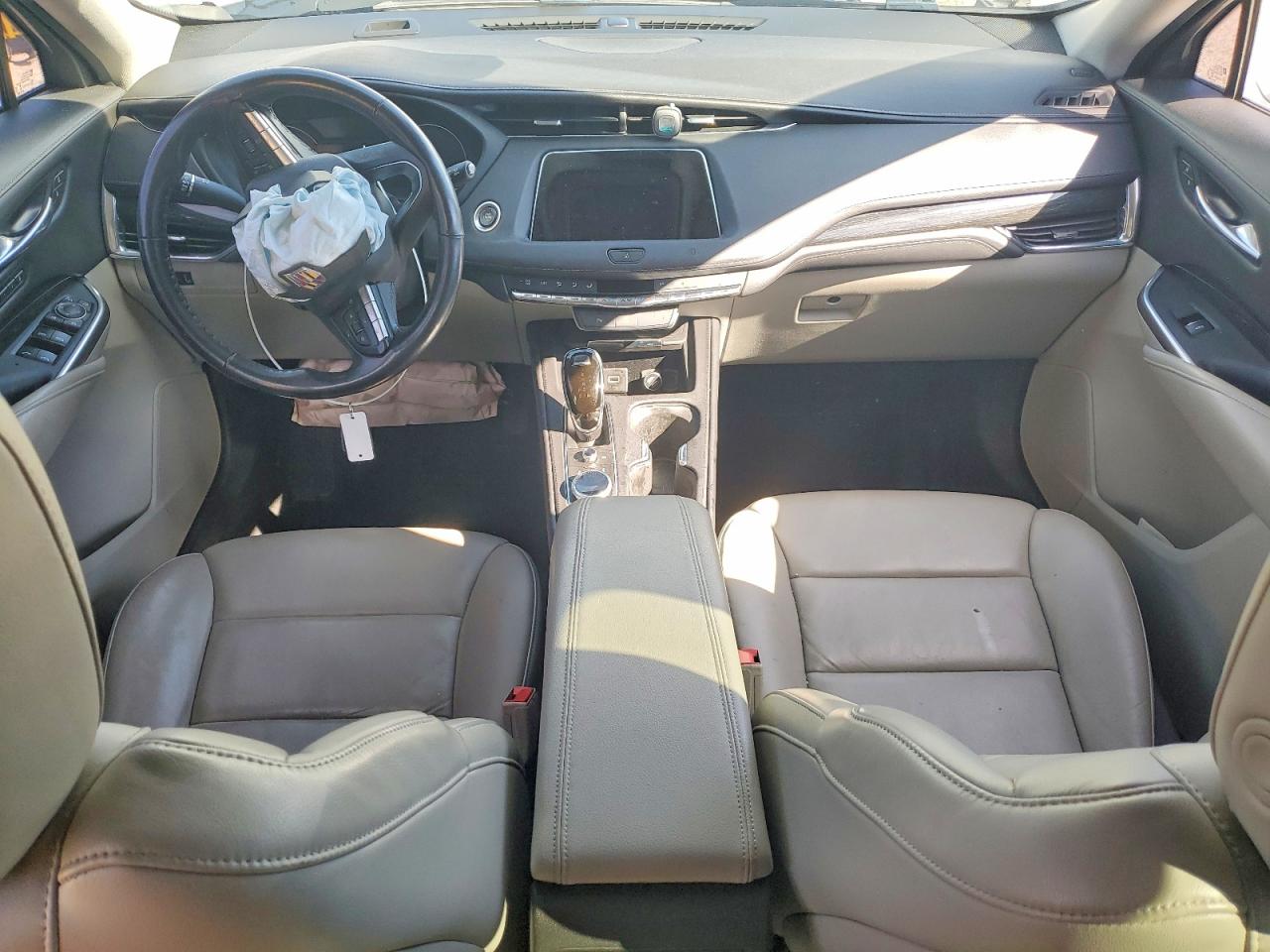 Cadillac XT4 Premium Luxury