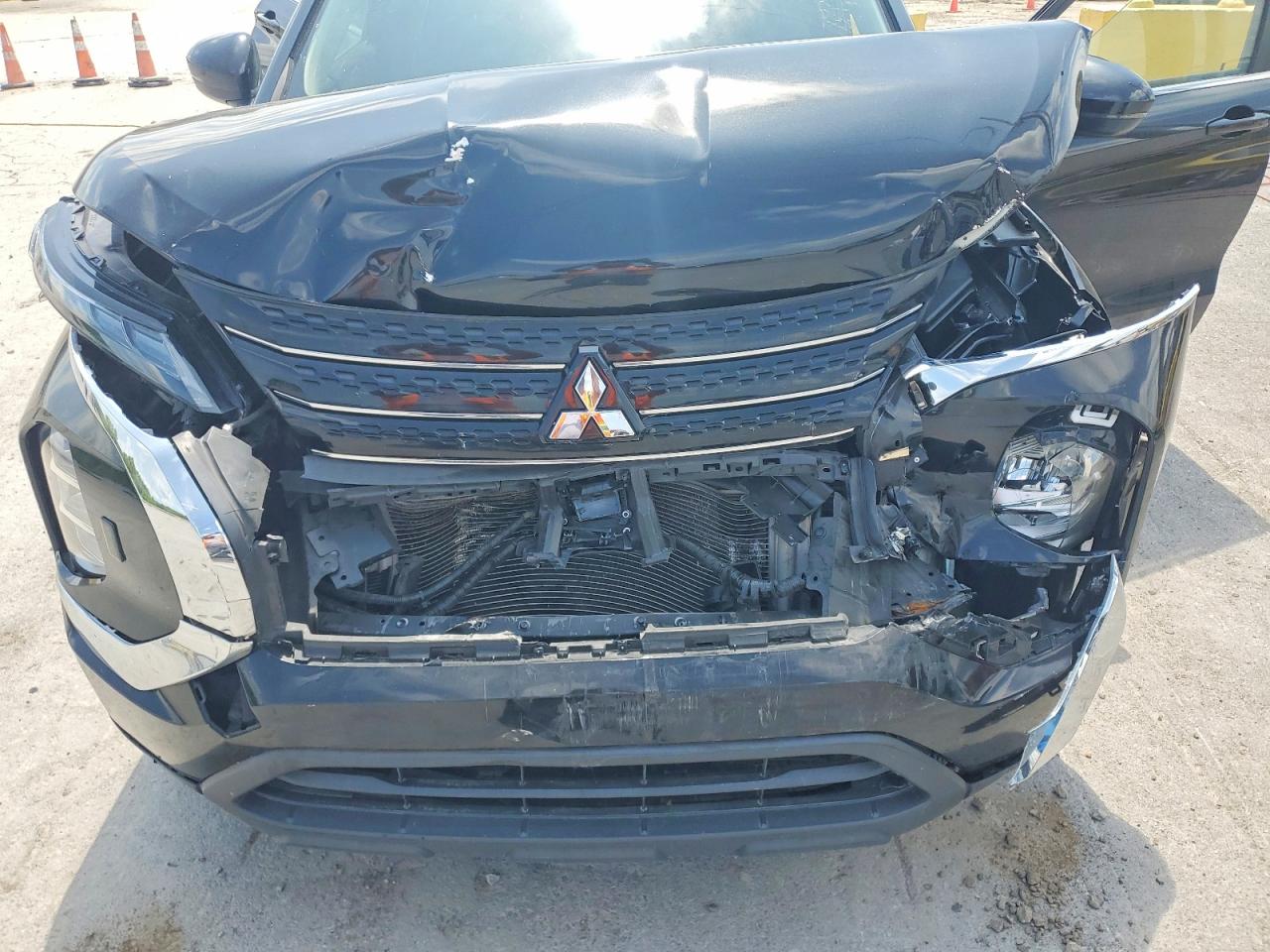 Mitsubishi Outlander Es
