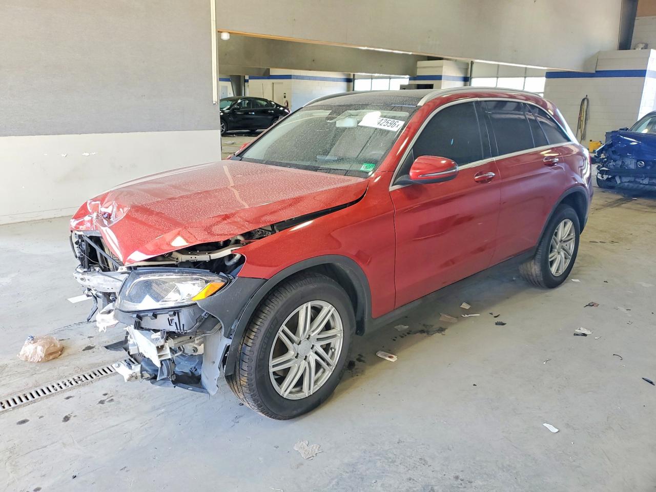 Salvage Mercedes-Benz GLC Image