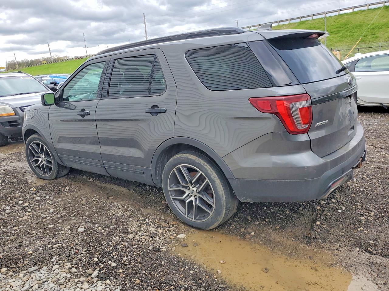 Ford Explorer Sport