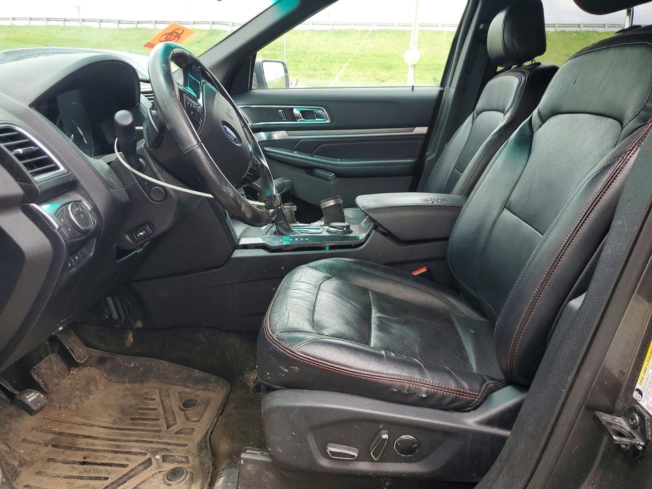 Ford Explorer Sport