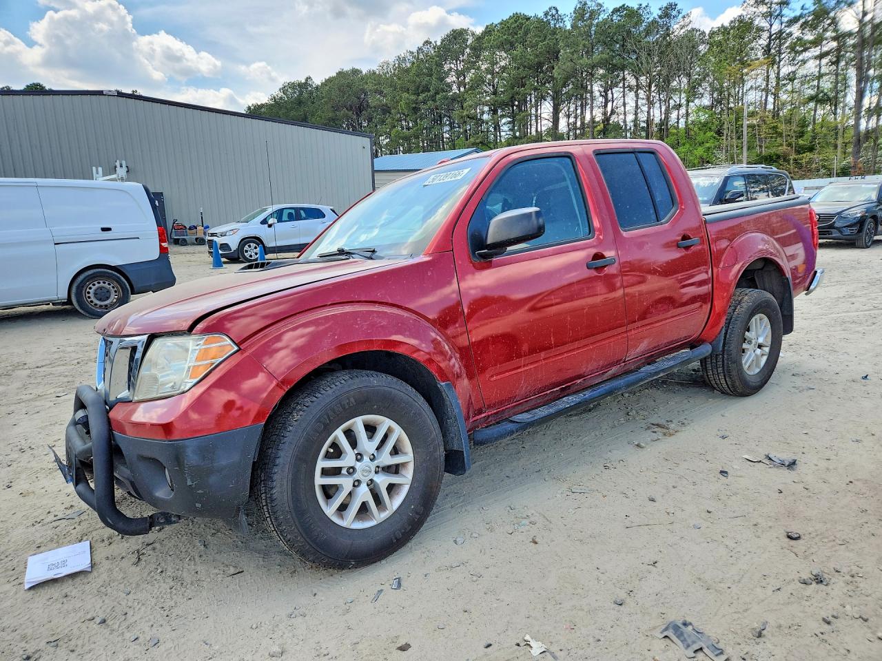 Salvage Nissan Frontier Image