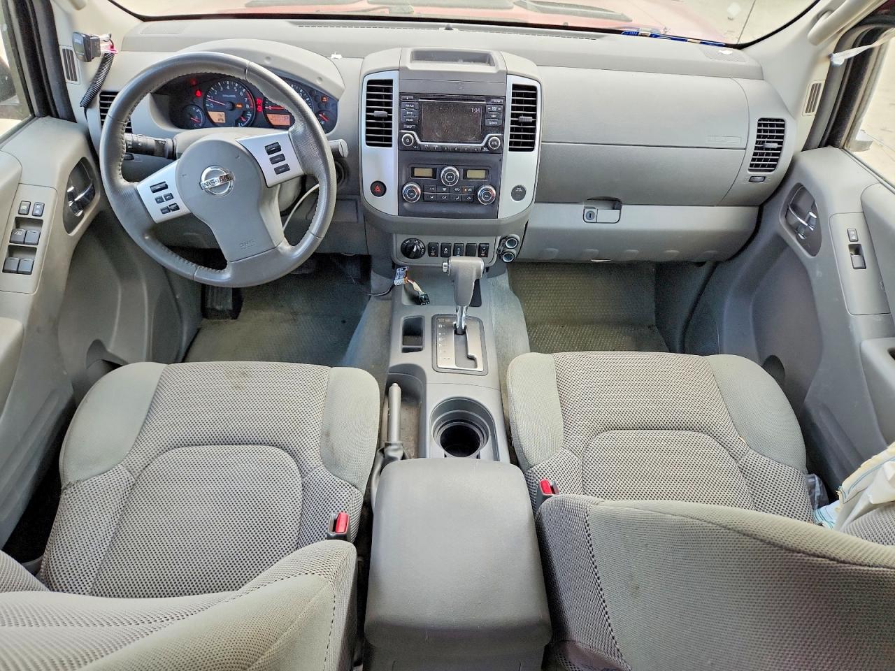 Nissan Frontier Sv