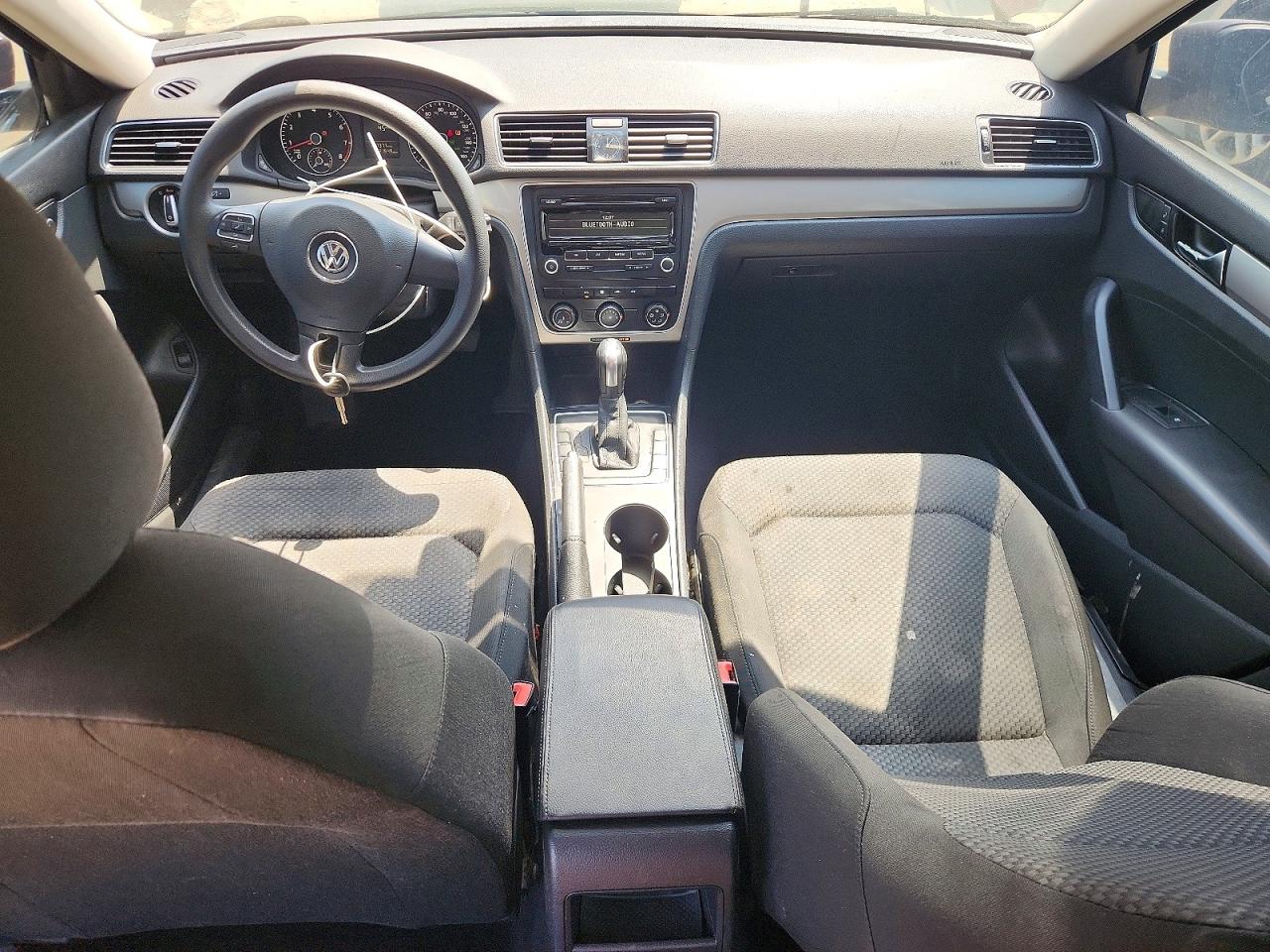 Volkswagen Passat S