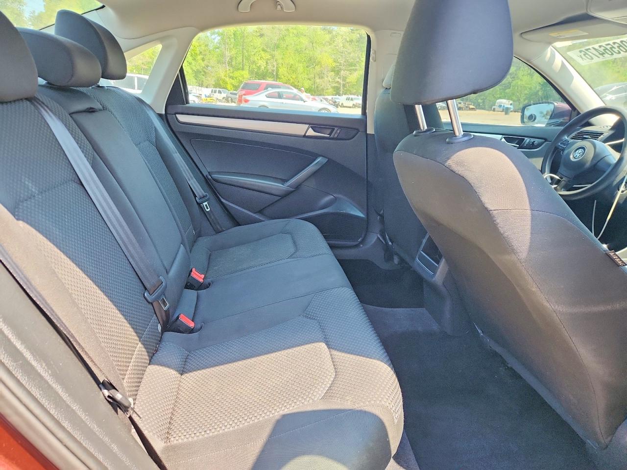 Volkswagen Passat S