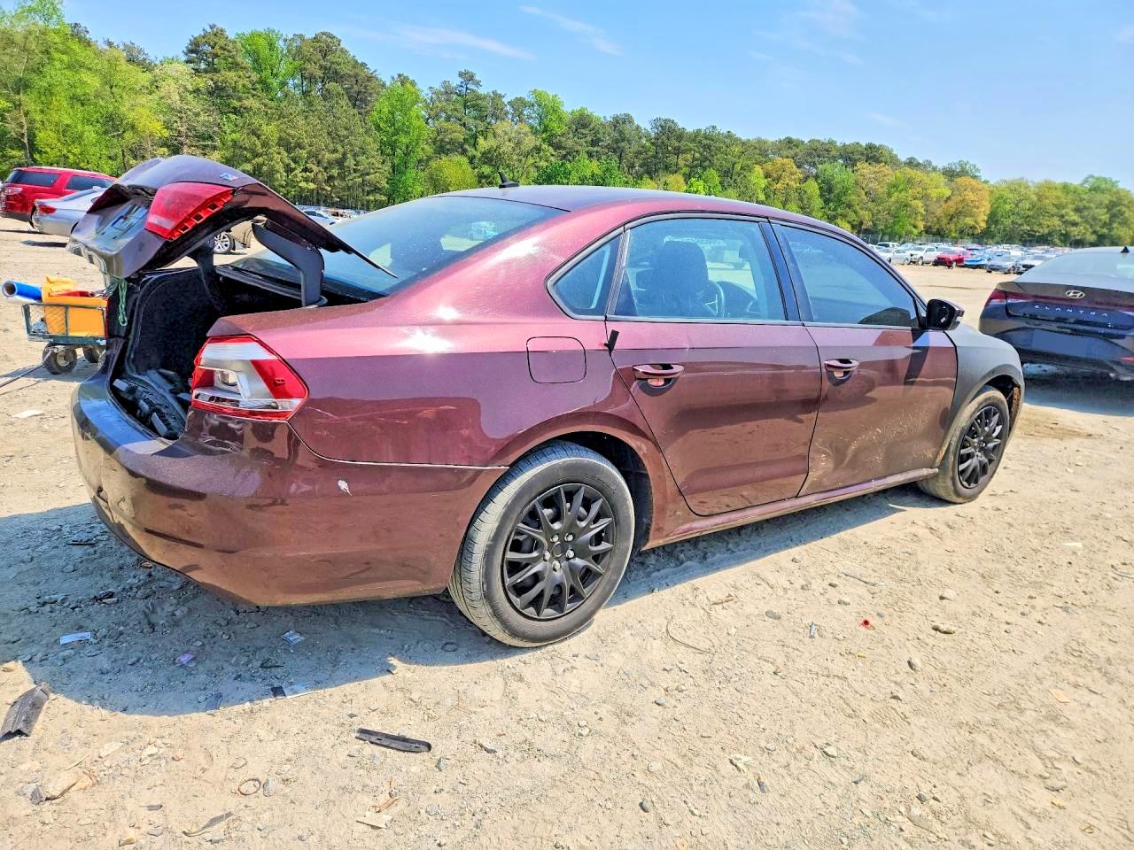 Volkswagen Passat S