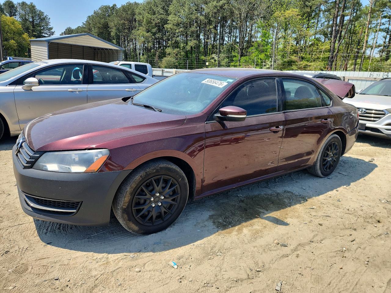 Salvage Volkswagen Passat Image