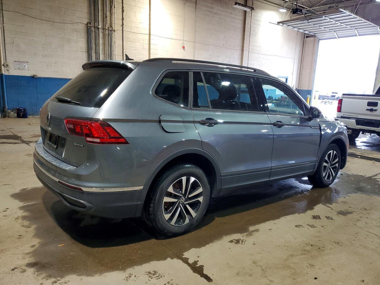 Volkswagen Tiguan S