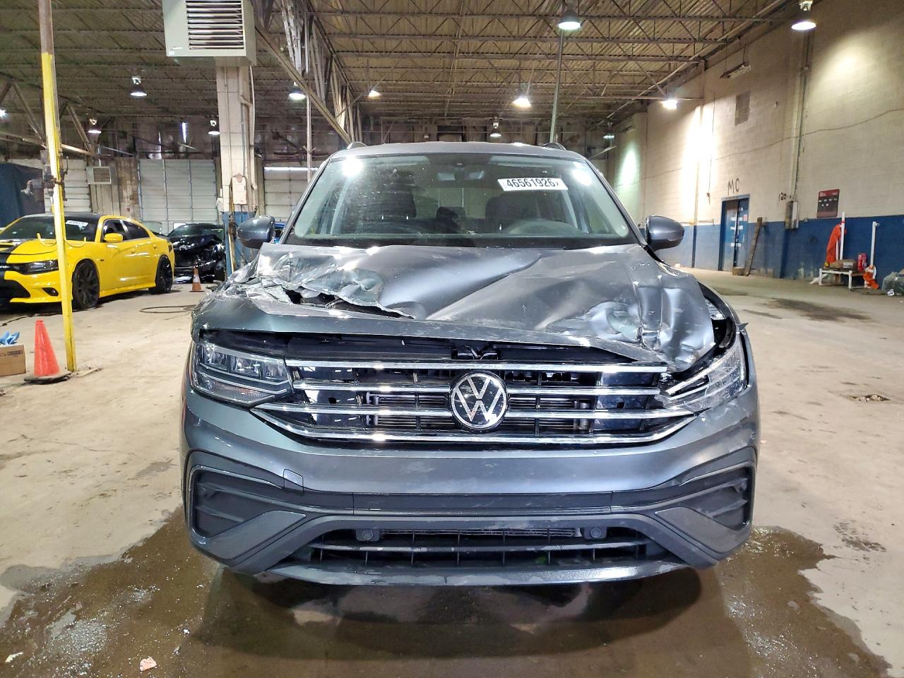 Volkswagen Tiguan S
