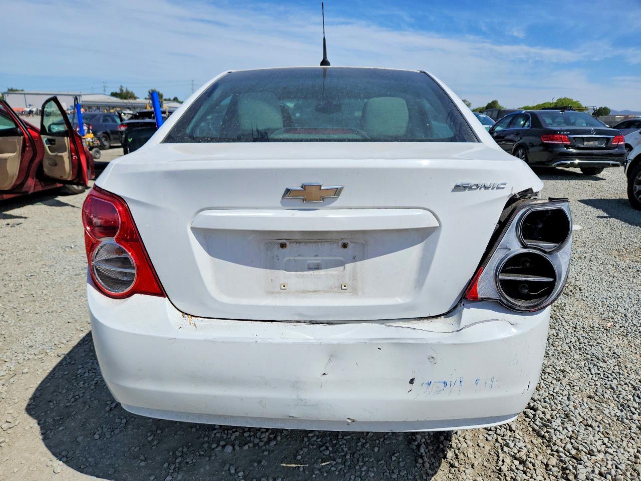 Chevrolet Sonic Ls
