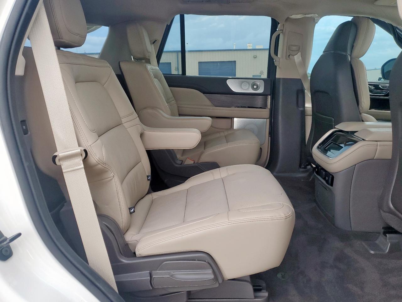 Lincoln Navigator Reserve