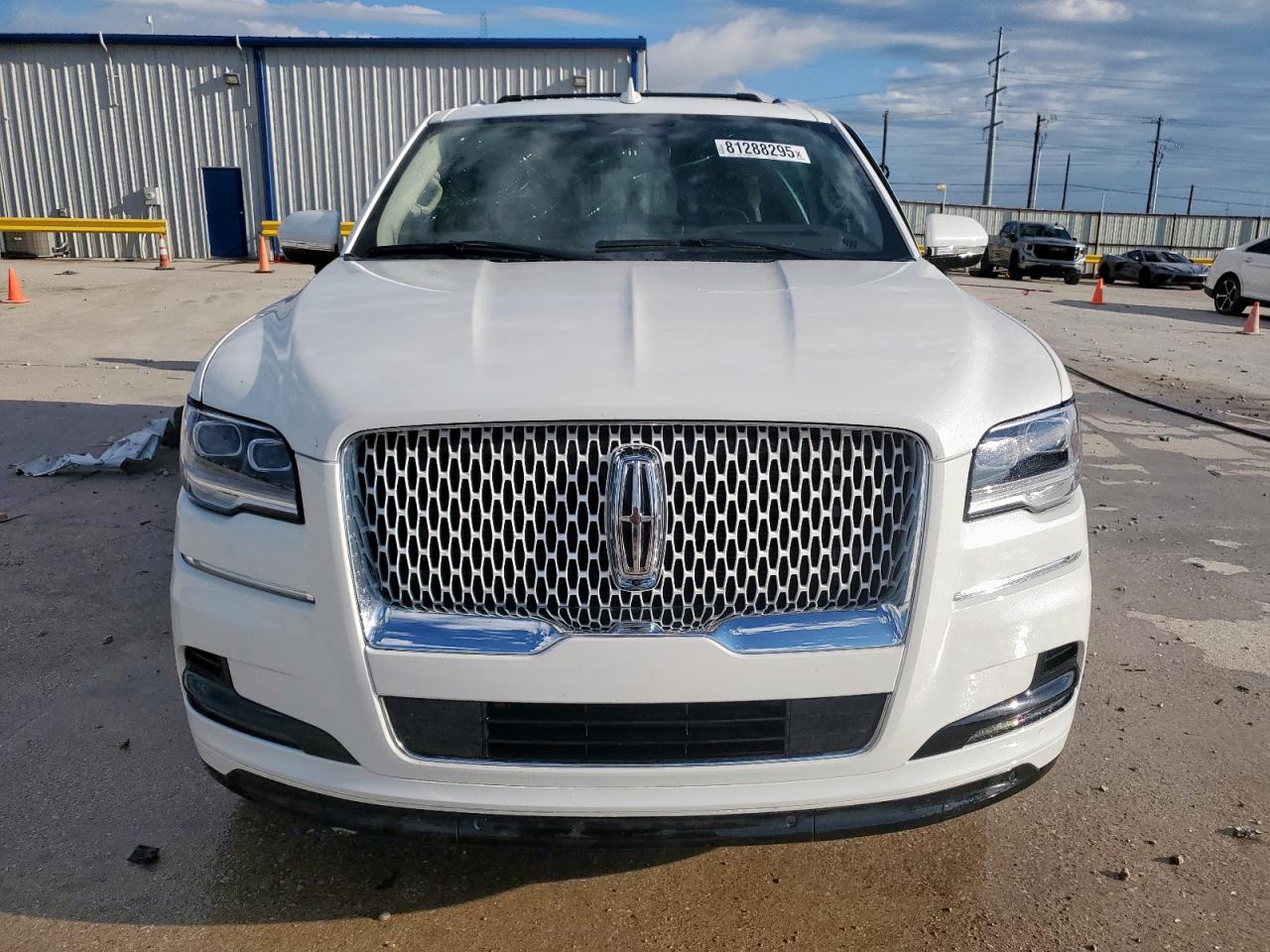 Lincoln Navigator Reserve