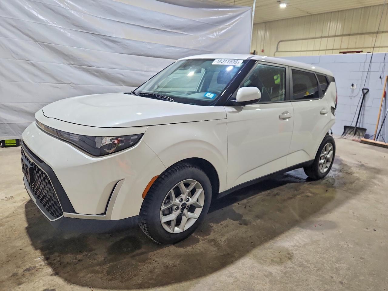 Salvage Kia Soul Image