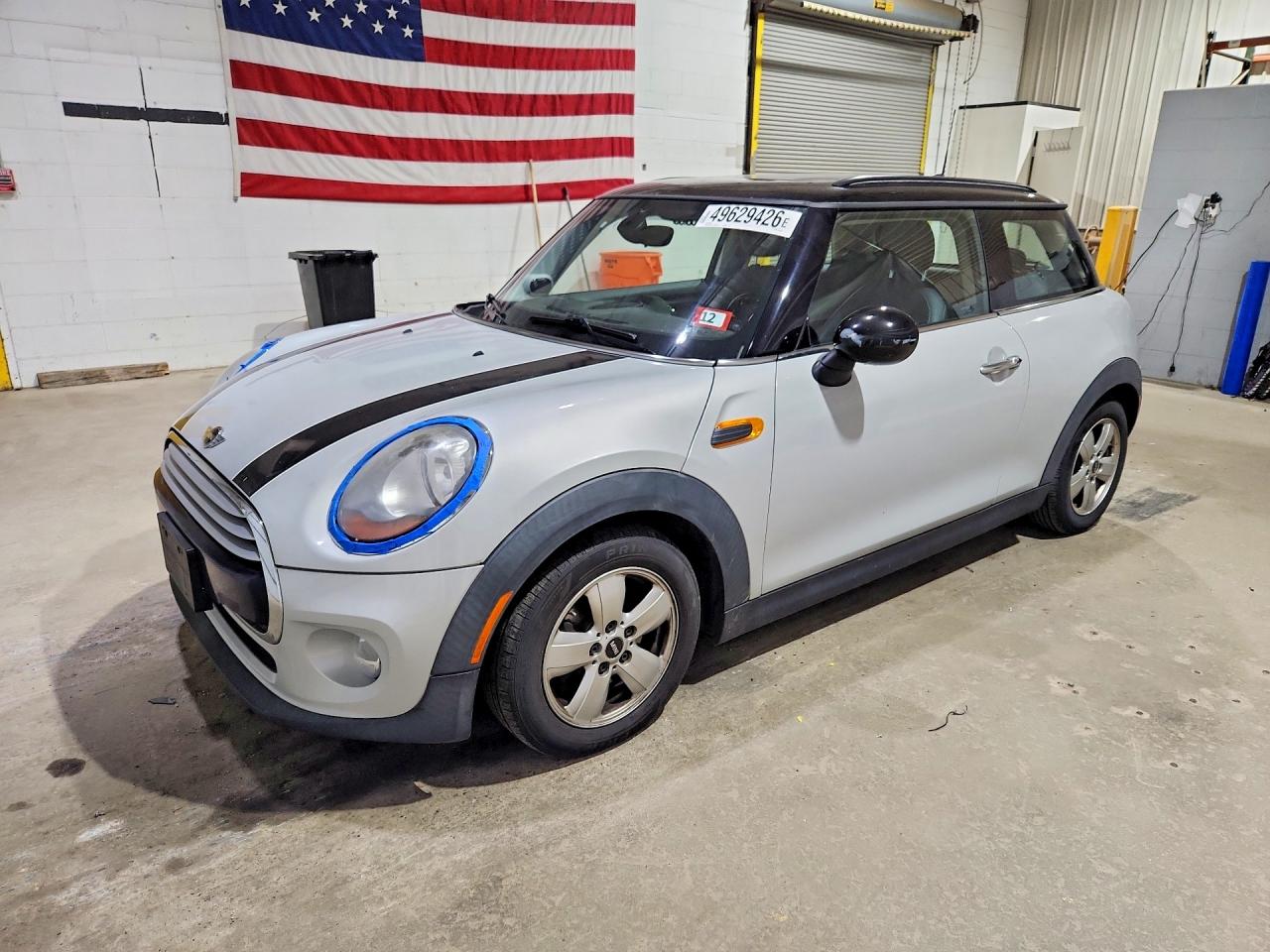 Salvage MINI Cooper Image