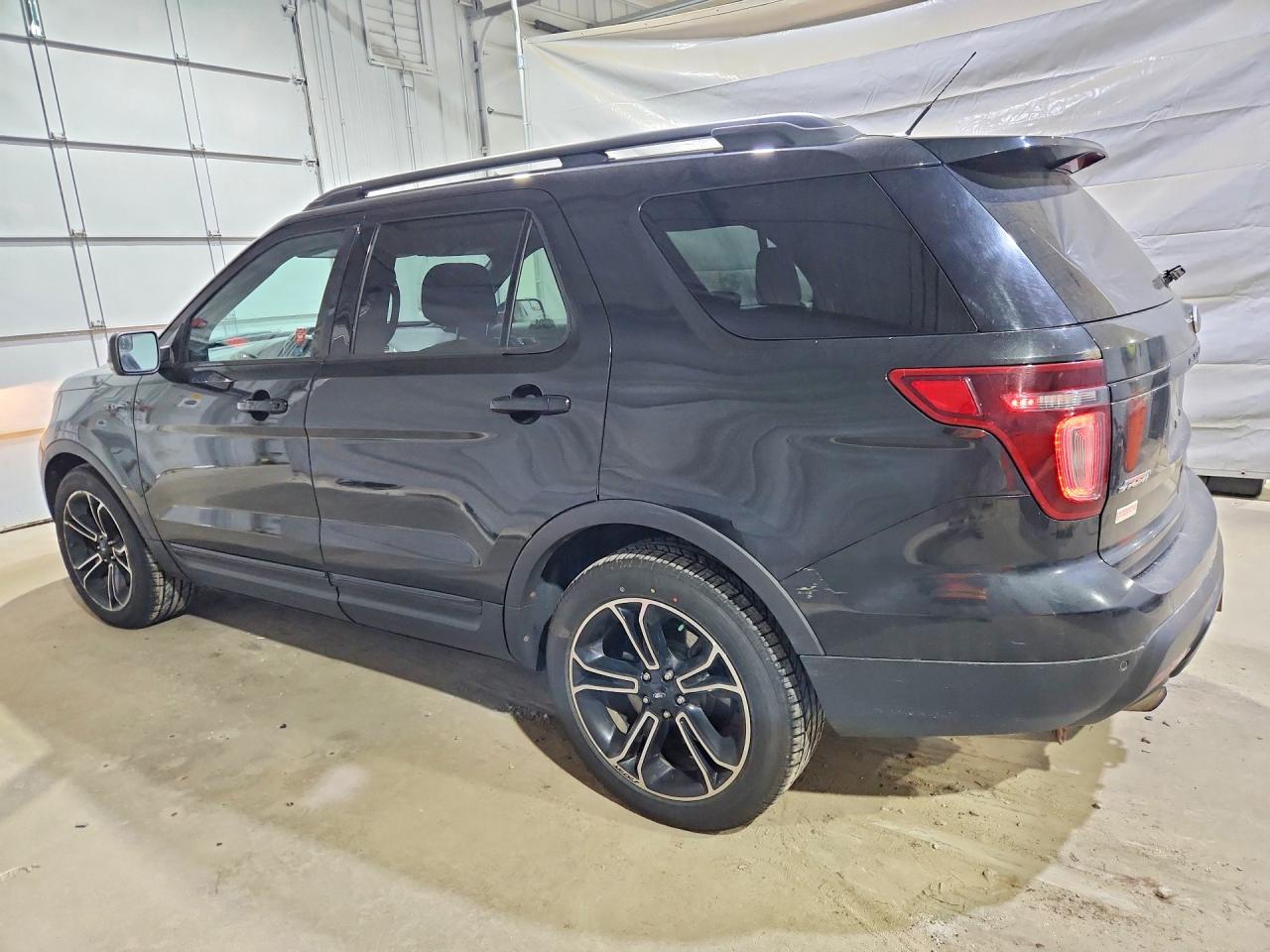 Ford Explorer Sport