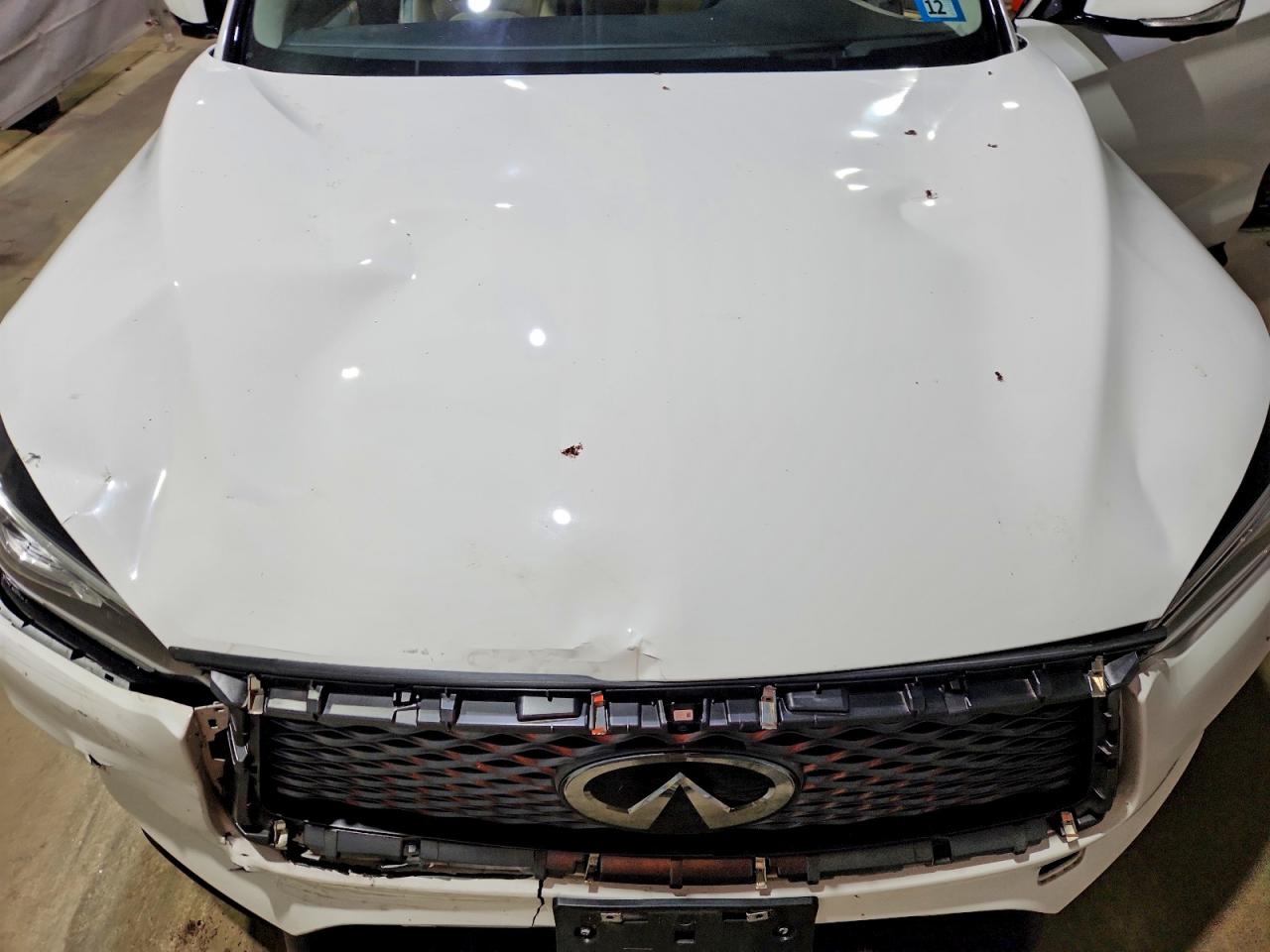 INFINITI Qx Essential